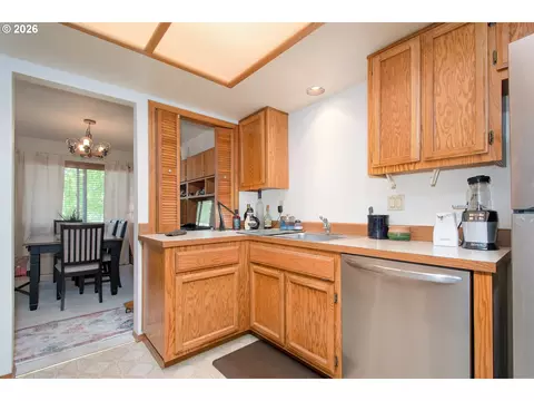 616 SW Eastman Pkwy, Gresham, OR 97080 photo 17