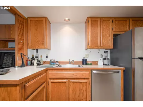 616 SW Eastman Pkwy, Gresham, OR 97080 photo 15