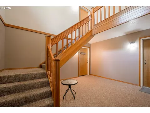 616 SW Eastman Pkwy, Gresham, OR 97080 photo 27
