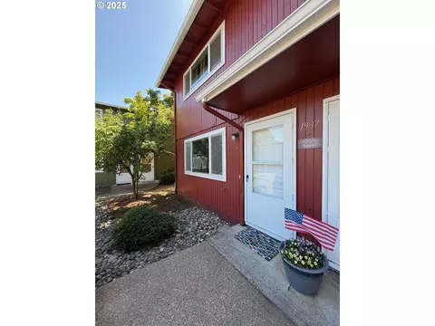 1937 W 17th Ave #A, Eugene, OR 97402