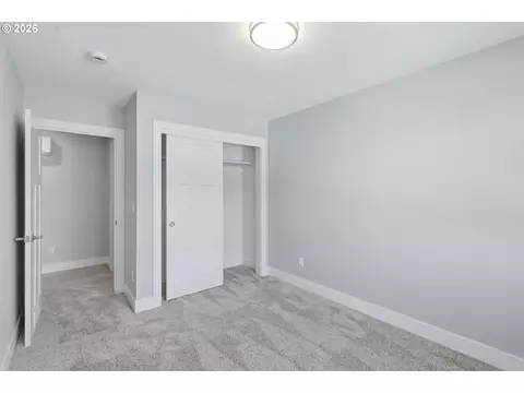 Bedroom - 4011 SW Royal Ave, Gresham, OR 97080 photo 6 of 6
