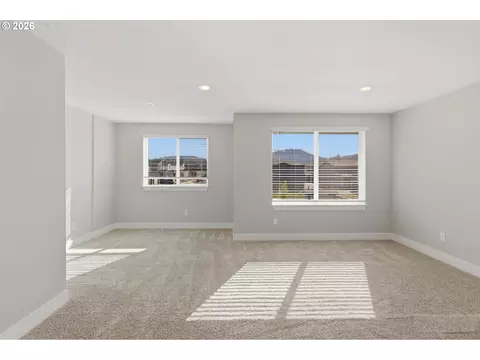 Other - 4011 SW Royal Ave, Gresham, OR 97080 photo 5 of 9