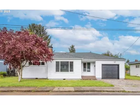 1610 Hiatt St, Lebanon, OR 97355