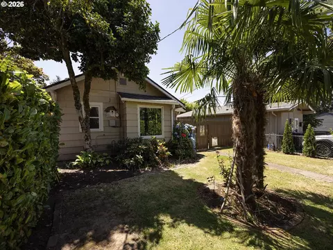 515 E Gloucester St, Gladstone, OR 97027 photo 28