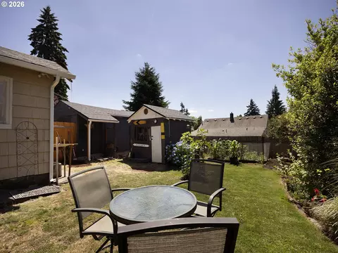 515 E Gloucester St, Gladstone, OR 97027 photo 23