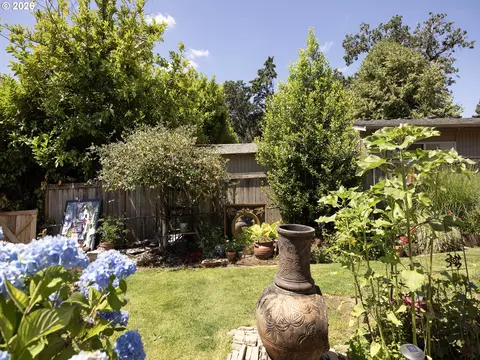 515 E Gloucester St, Gladstone, OR 97027 photo 30