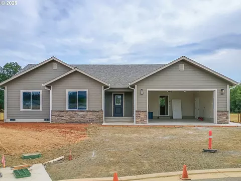 161 Collin Ct, Winston, OR 97496