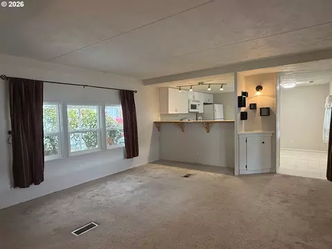 5335 Main St # 10, Springfield, OR 97478 photo 6