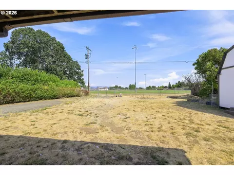 Exterior - 1785 N Danebo Ave, Eugene, OR 97402 photo 3 of 9