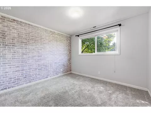 Bedroom - 1785 N Danebo Ave, Eugene, OR 97402 photo 1 of 4