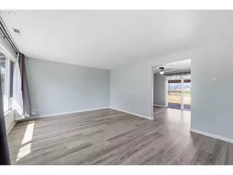Living - 1785 N Danebo Ave, Eugene, OR 97402 photo 4 of 8