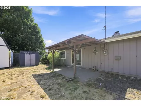 Exterior - 1785 N Danebo Ave, Eugene, OR 97402 photo 5 of 9