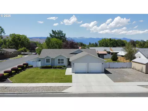 3115 Elm St, Baker City, OR 97814