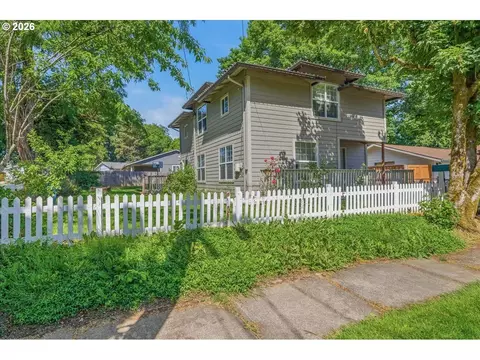 2242 C St, Forest Grove, OR 97116