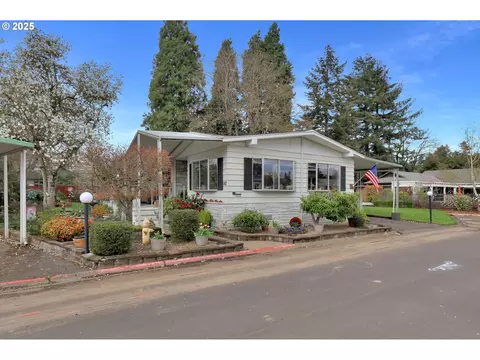 1475 Green Acres Rd #162, Eugene, OR 97408