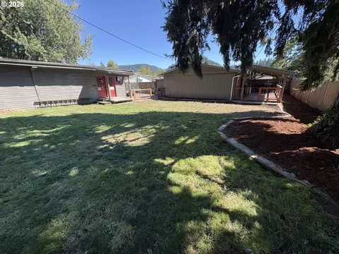 Exterior - 5968 E St, Springfield, OR 97478 photo 7 of 7
