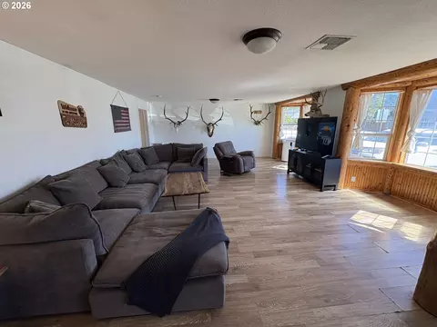 Other - 5968 E St, Springfield, OR 97478 photo 1 of 7