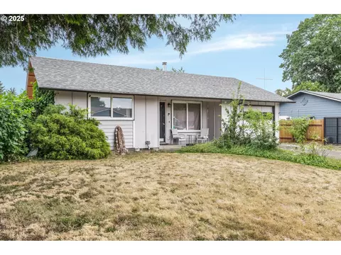 12126 SE Redwood Ave, Milwaukie, OR 97222
