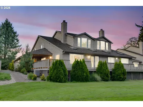 1522 NE Marine Dr, Portland, OR 97211