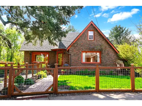 4131 N Overlook Ter, Portland, OR 97217