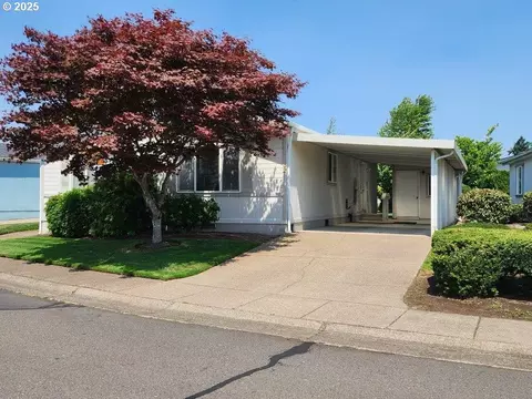 3355 N Delta Hwy #62, Eugene, OR 97408