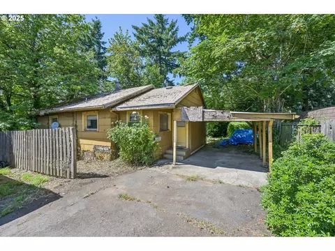 814 NE 67th Ave, Portland, OR 97213