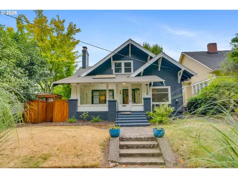 128 SE Cesar E Chavez Blvd, Portland, OR 97214