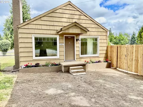 5901 SE Flavel Dr, Portland, OR 97206