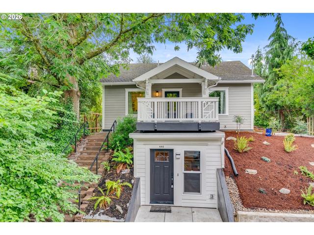 446 NE Cook St, Portland, OR 97212