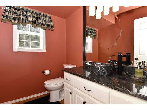 Bath - 39735 Hood St, Sandy, OR 97055 photo 1 of 4