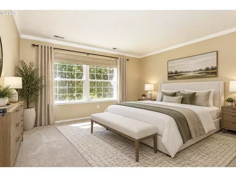 Bedroom - 39735 Hood St, Sandy, OR 97055 photo 1 of 3