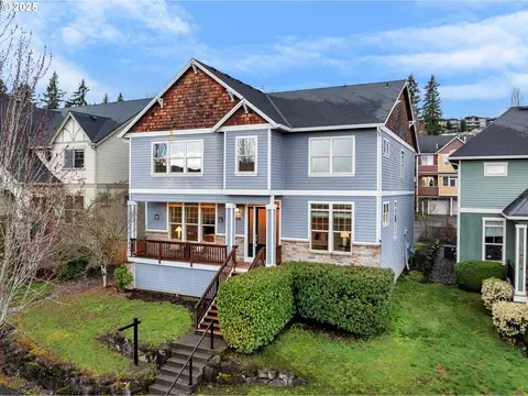 829 W T St, Washougal, WA 98671