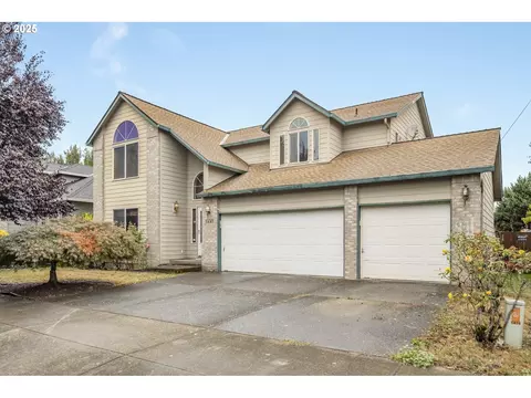 1617 NE Gertz Rd, Portland, OR 97211