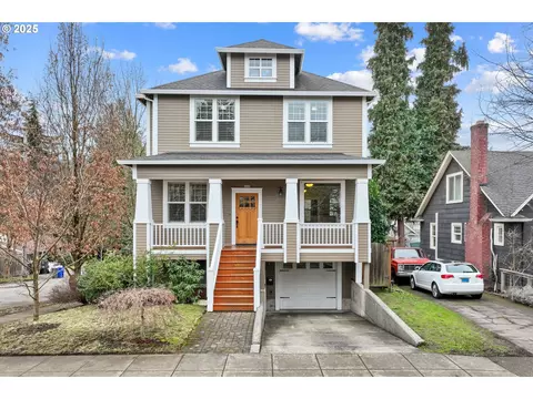 9502 N Willamette Blvd, Portland, OR 97203