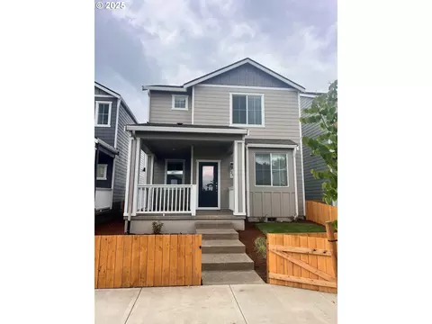 1281 Parkside Ave, Woodburn, OR 97071