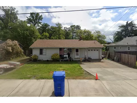 3974 Carnes Rd, Roseburg, OR 97471