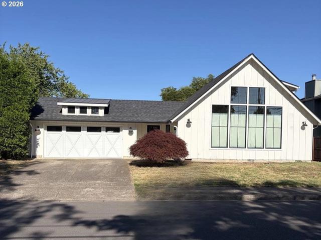 855 Calvin St, Eugene, OR 97401