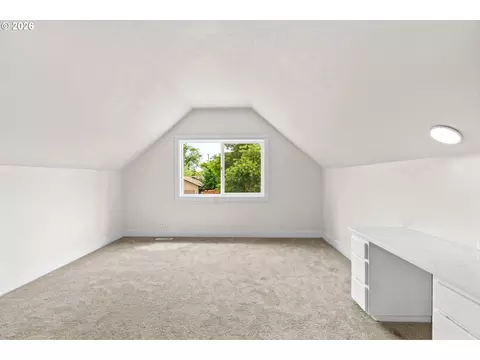 Bedroom - 855 Calvin St, Eugene, OR 97401 photo 3 of 5