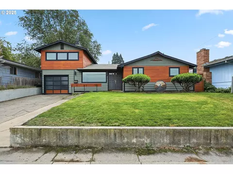 1520 E 9th St, The Dalles, OR 97058