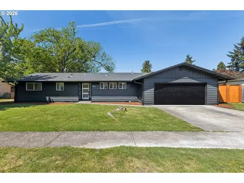 1079 Westwood Dr, Stayton, OR 97383