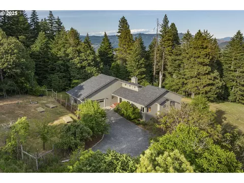 4719 Westwood Dr, Hood River, OR 97031