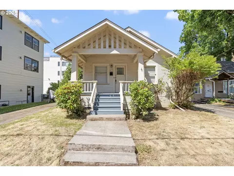 823 SE 45th Ave, Portland, OR 97215