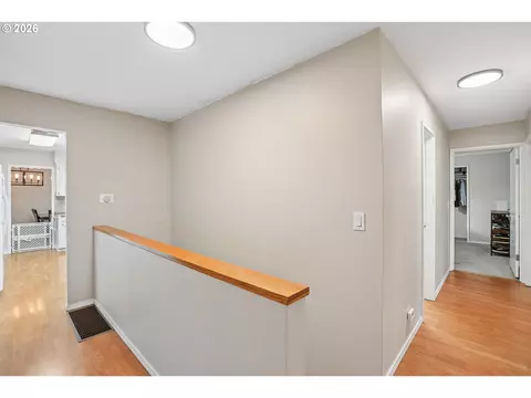Entry Way - 486 NE Scott Ave, Gresham, OR 97030 photo 2 of 2