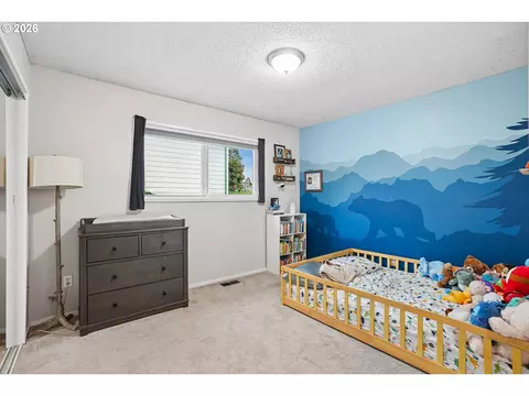 Bedroom - 486 NE Scott Ave, Gresham, OR 97030 photo 1 of 3