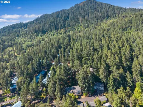 View/Area - 252 Foxtail Dr, Eugene, OR 97401 photo 1 of 1