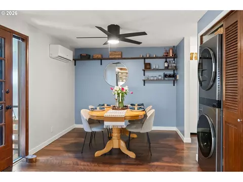 Dining - 252 Foxtail Dr, Eugene, OR 97401 photo 1 of 1