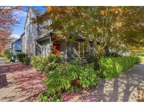 1247 SE Bianca St, Hillsboro, OR 97123