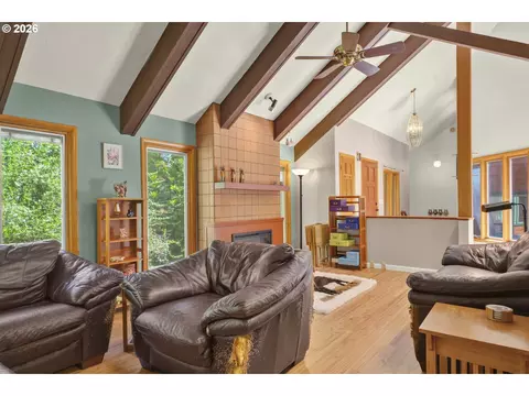 Living - 2350 Mclean Blvd, Eugene, OR 97405 photo 4 of 4