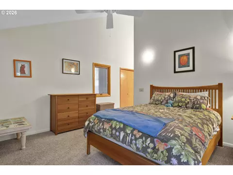 Bedroom - 2350 Mclean Blvd, Eugene, OR 97405 photo 1 of 6