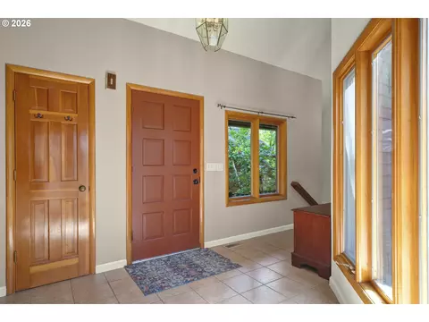 Entry Way - 2350 Mclean Blvd, Eugene, OR 97405 photo 1 of 2